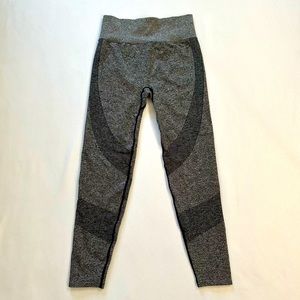 PINK by Victorias Secret Gray Leggings Size Medium